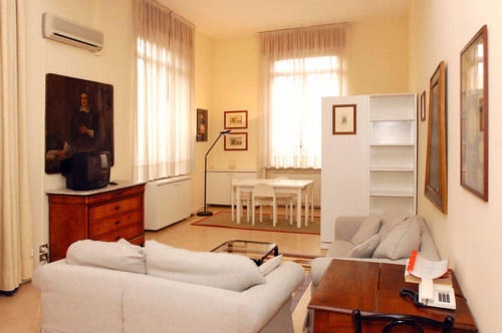 Residence Liberty Парма Екстер'єр фото